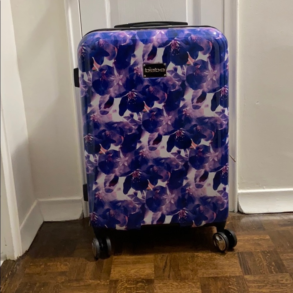 BEBE SUIT CASE